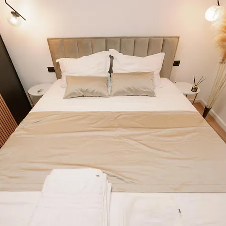 Апартаменты Spalato Apartman *