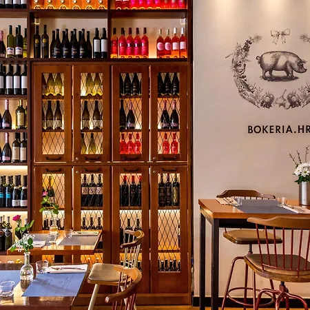 Spalato Apartman 아파트 *